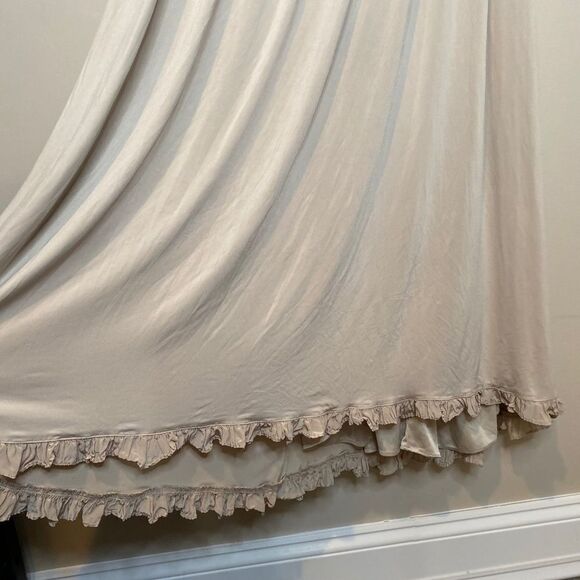 ODYLYNE Carrosaw Romantic Maxi Dress - Picture 6 of 10